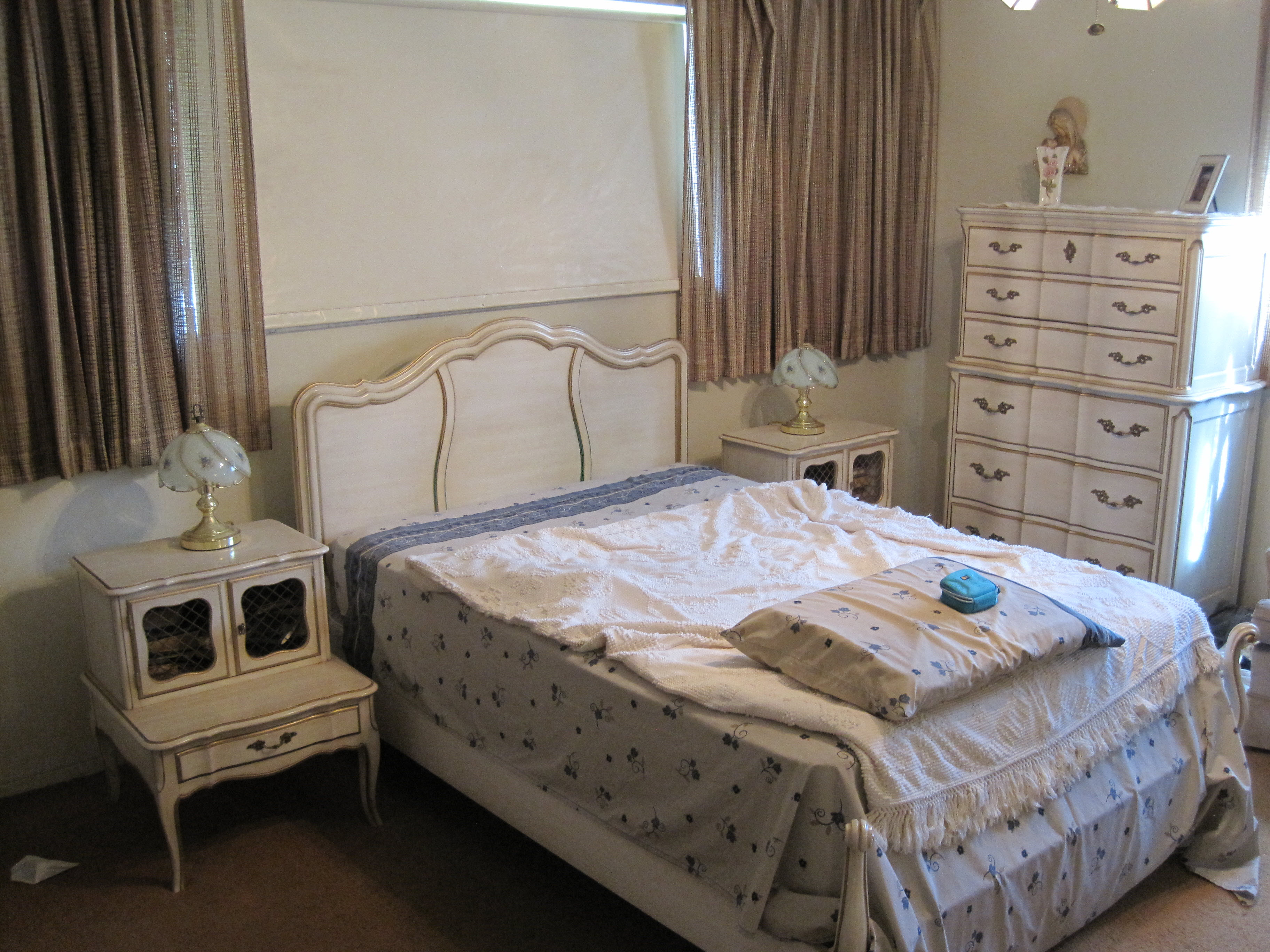 Bedroom Set White Furniture Mebane, NC InstAppraisal